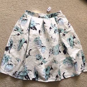 NWT Charlotte Russe midi skirt